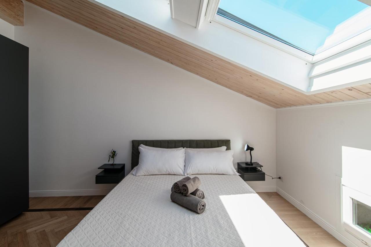 Апартаменты Attic 64 - The House Of Travelers Комо Экстерьер фото