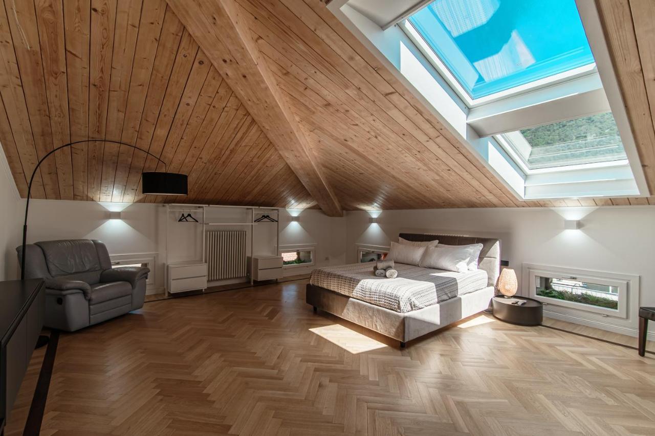Апартаменты Attic 64 - The House Of Travelers Комо Экстерьер фото